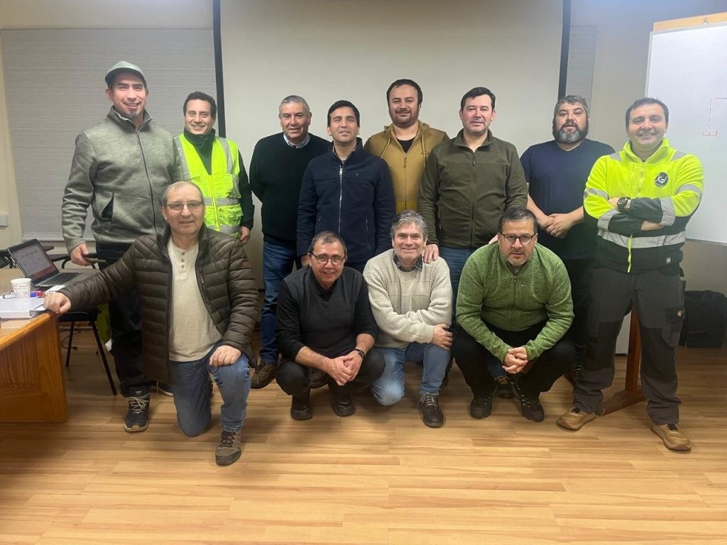 Primer grupo del programa de prensa MDF